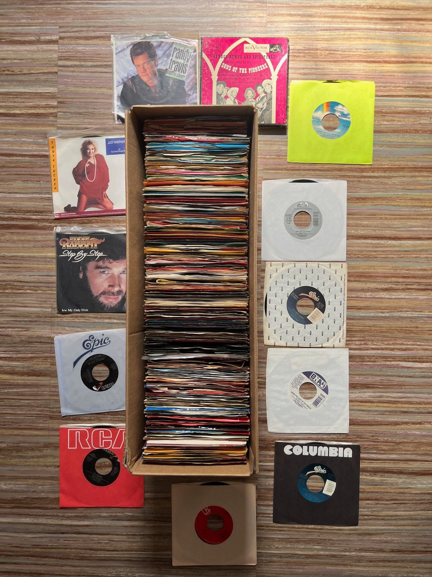 Box Lots of 225 7"s