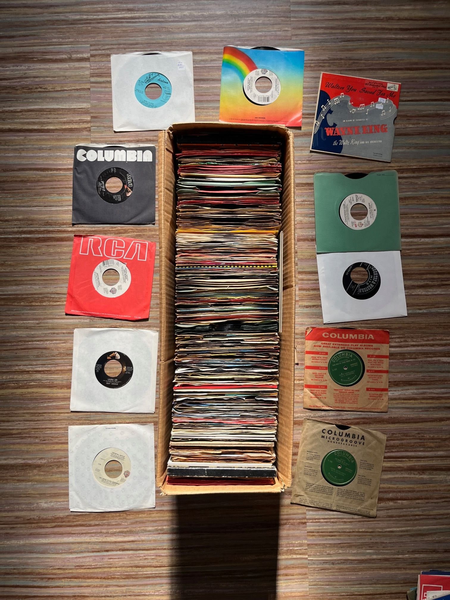 Box Lots of 225 7"s